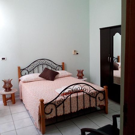 Residencial La Marea B&B Tarrafal ทาร์ราฟาล ภายนอก รูปภาพ