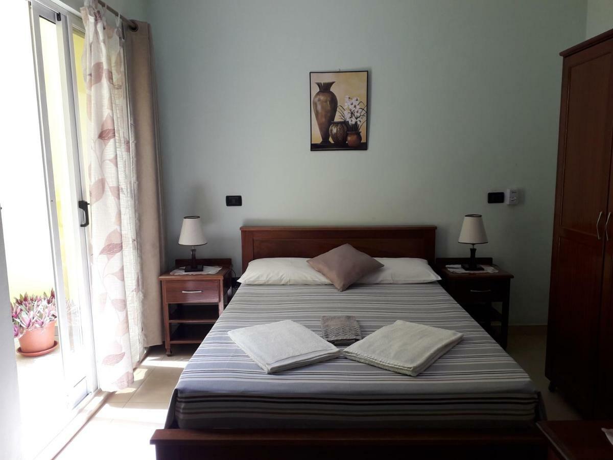 Residencial La Marea B&B Tarrafal ทาร์ราฟาล ภายนอก รูปภาพ